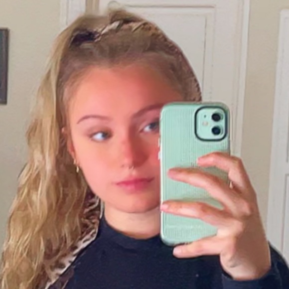 Meet your Posher, Kate - Picture 1 of 1